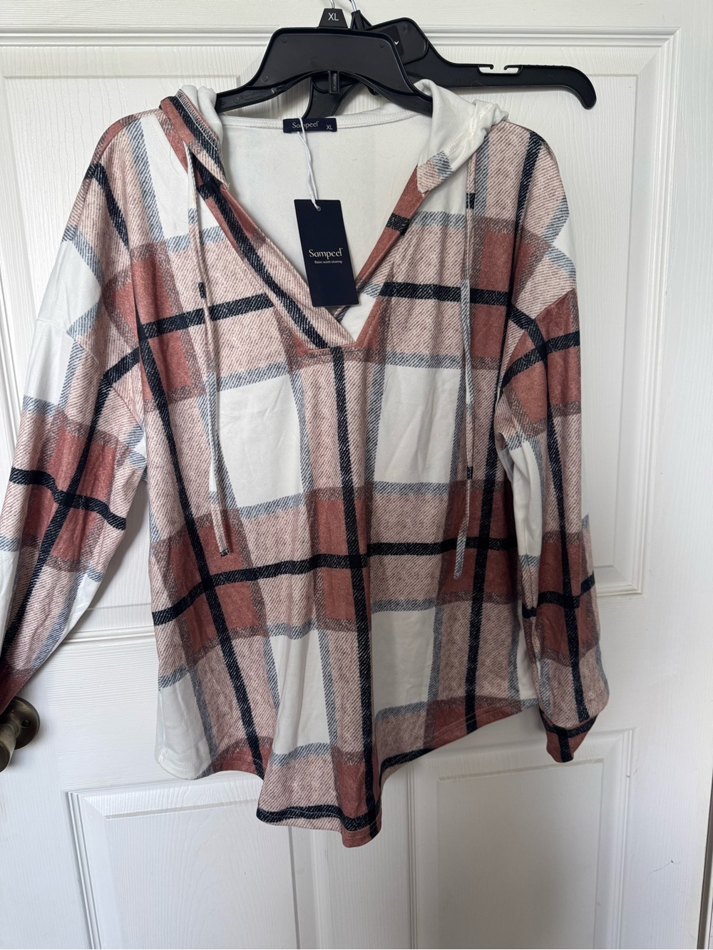 Soprano White and Rust Plaid Hooded Pullover